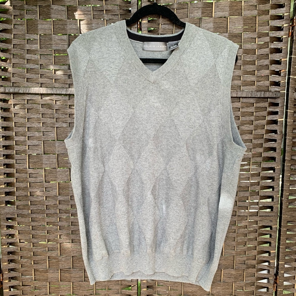 Oscar De La Renta Sweater Vest